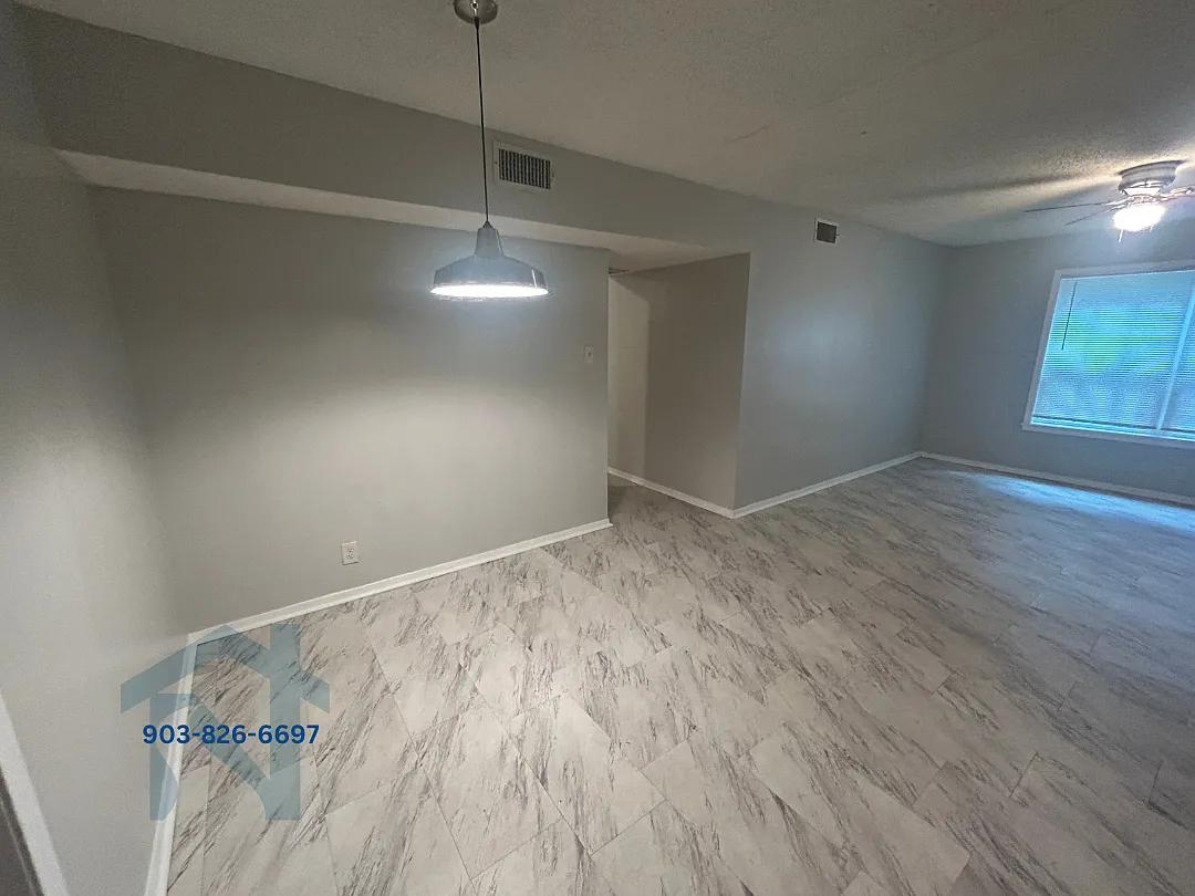 Valley View Apartments - 301 Pine Wilderness Dr, QC - D1 — Photo 3