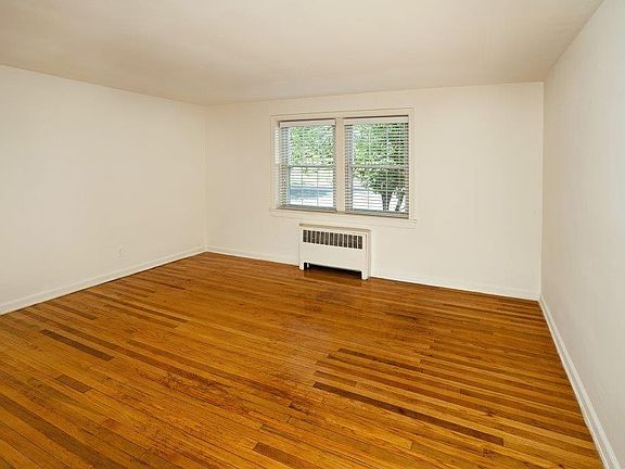 4th image of 3512 Stuart Ave APT 1