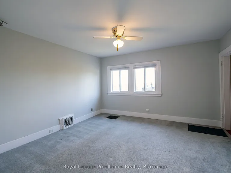 4 Highland Ave — Photo 13