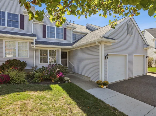 2304 Pinnacle Way #2304, Danbury, CT 06811