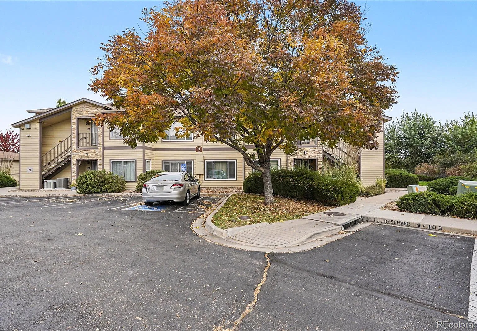 3 bed, 2.0 bath, 1313 sqft, $2,250 — Photo 1