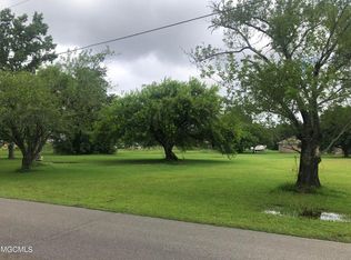 3086 Race Track Rd, Diberville, MS 39540