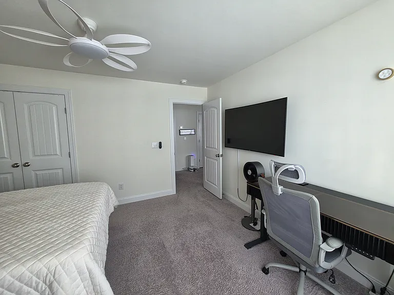 Gander Dr — Photo 2