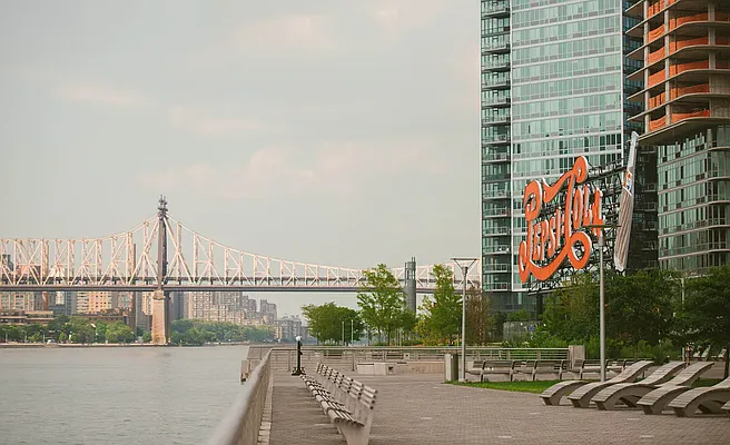 Rented by The Agency | media 9