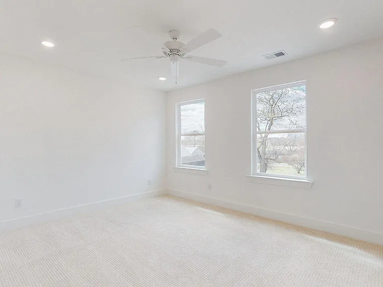 508 Vinson Dr — Photo 10