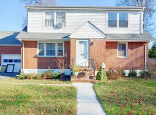 39 N Vivyen St FLOOR 1, Bergenfield, NJ 07621