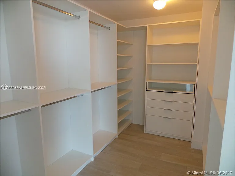 17111 N Biscayne Blvd #1703 — Photo 40