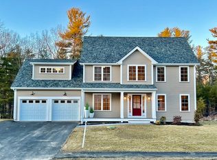 8 Shaker Pond Rd, Ayer, MA 01432