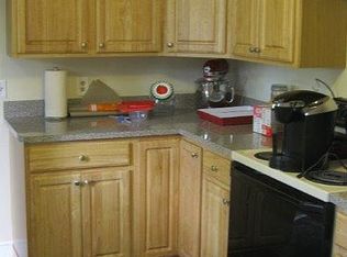 33 Vincent Ave, Worcester, MA 01603