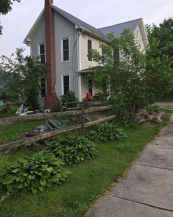 2nd image of 40 N Brown St