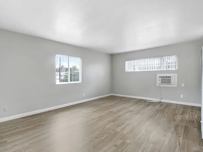 Potomac Apartments — Photo 4