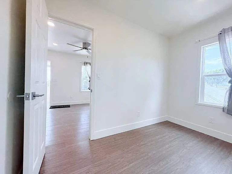 6509 State St #A — Photo 16