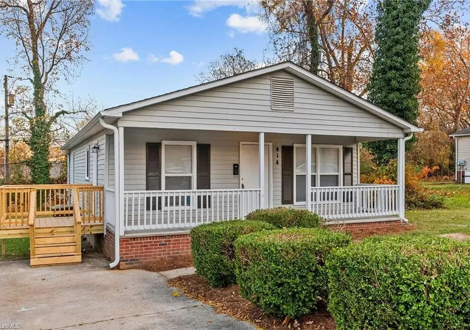 Greensboro 3 Bedroom, 1.5 Bathroom in charming neighborhood — Photo 3