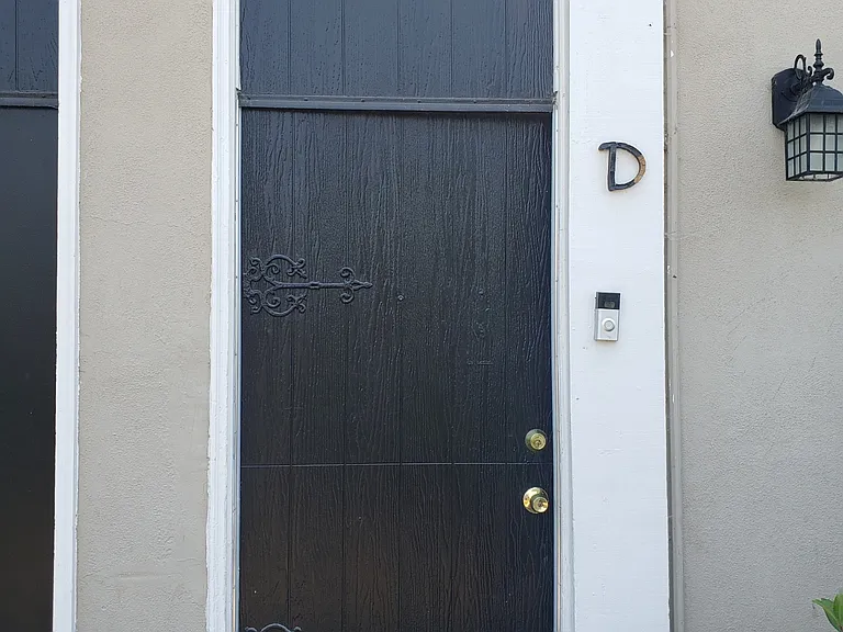 290 Hazel St #D — Photo 3