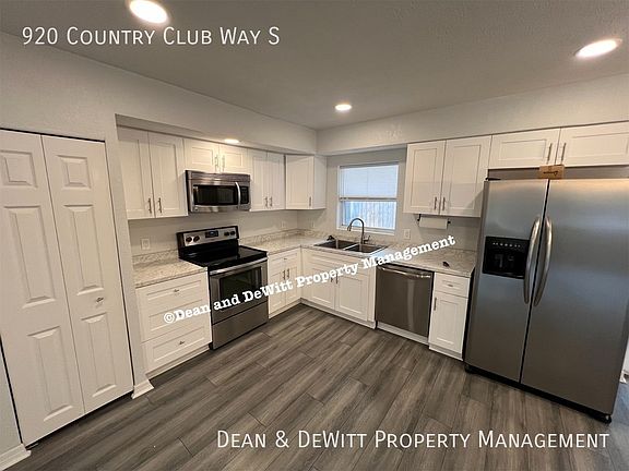 4th image of 920 Country Club Way S