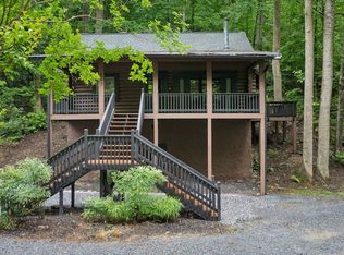 853 Bates Rd, Ellijay, GA 30540
