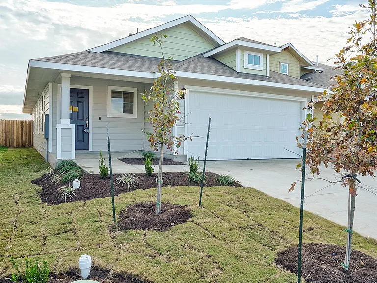 171 White Dunes Dr — Photo 2