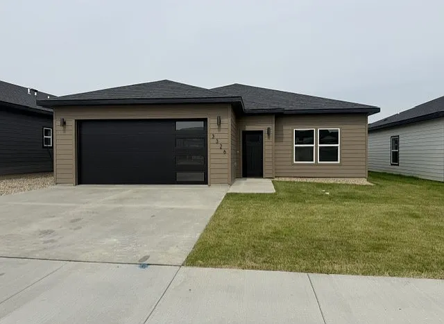3 bed, 1450 sqft, $2,500 — Photo 1