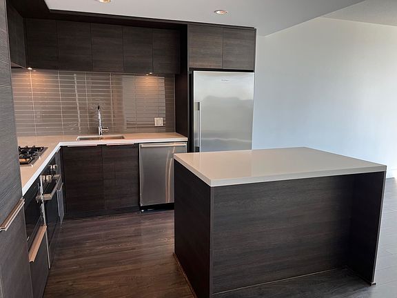 2nd image of 1550 Fern St #806
