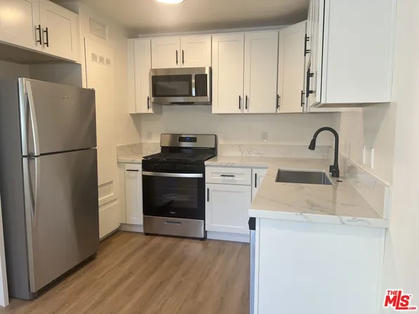 1411 Innes Pl Unit 4, Venice, CA 90291