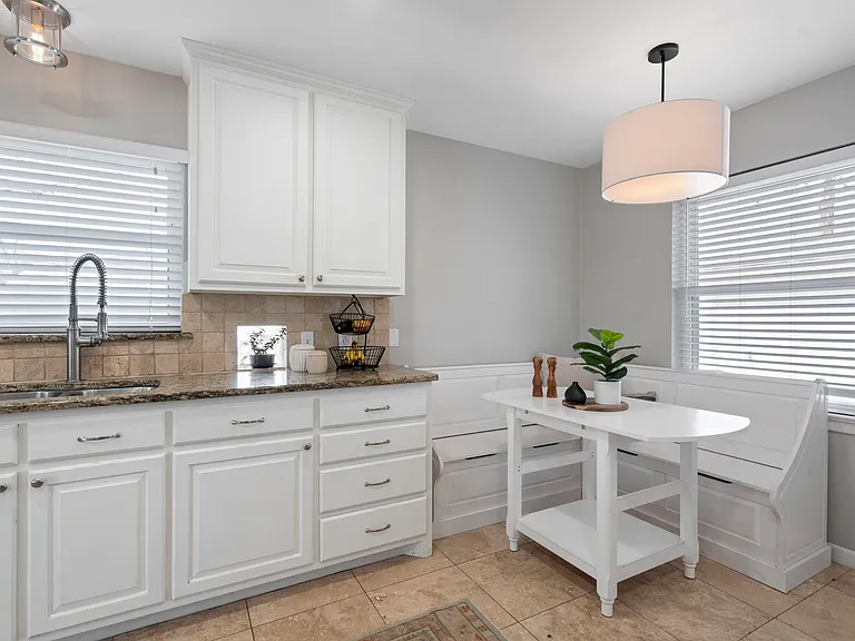 10615 Larchfield Ln — Photo 16