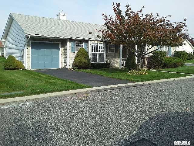 1st image of 19 Pilar Ln