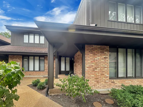 1935 Mission Hills Ln, Northbrook, IL 60062