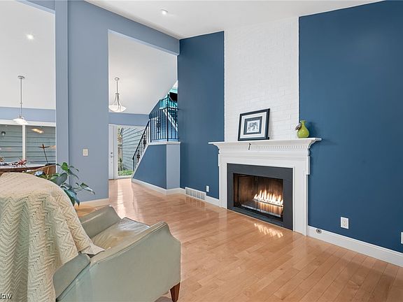 4th image of 3845 Pecan Ct #4-A