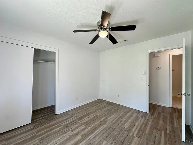 3822 Valley View Dr — Photo 33