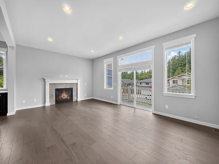 15249 NE Woodland Pl — Photo 5