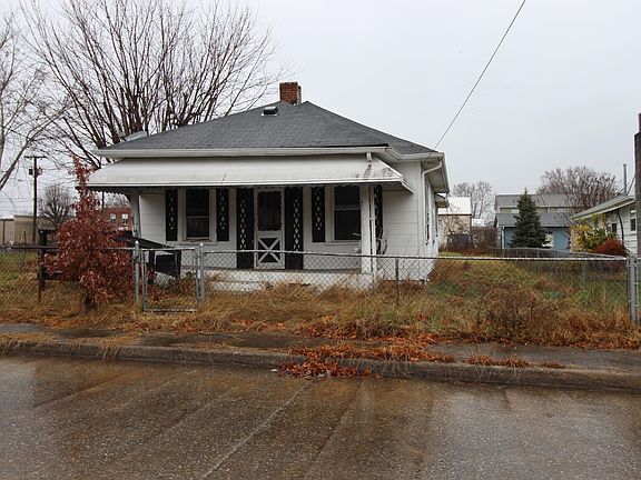 5th image of 2200 Maxwell Ave