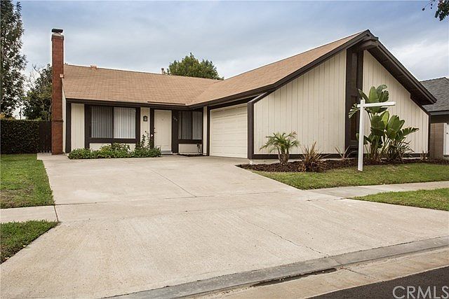 Welcome Home to this simple delight