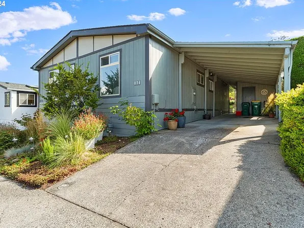874 SW Fox Pl, Troutdale, OR 97060
