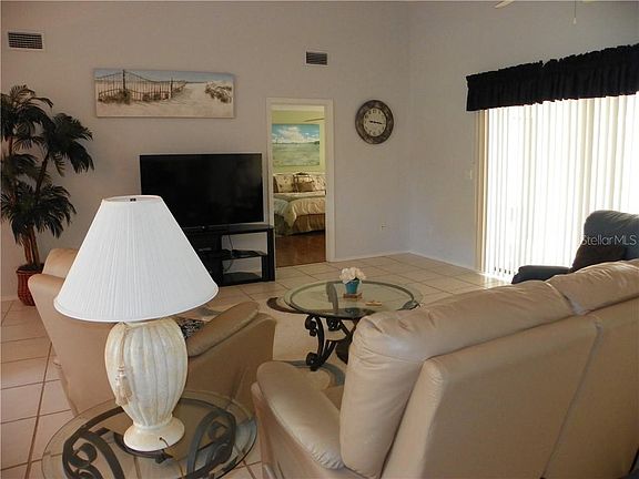 5th image of 25 Bunker Ln