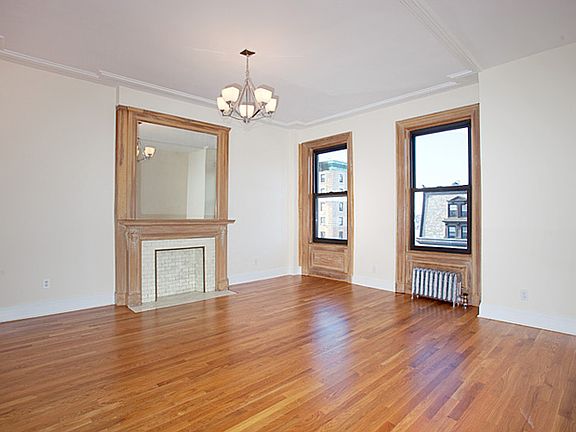 3rd image of 2800 Broadway #11B1