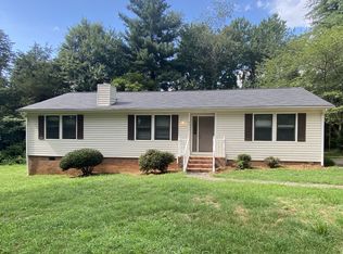 4011 Gracemont Dr, Winston Salem, NC 27106