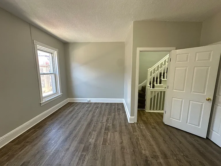 118 N Stockton St #2 — Photo 7