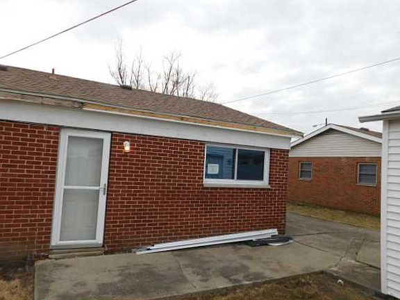 4th image of 414 Brentwood Ave
