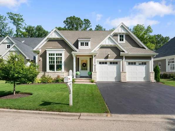 1925 Amberley Ct, Lake Forest, IL 60045
