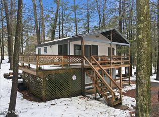 1025 Wallenpaupack Dr, Lake Ariel, PA 18436