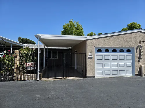 766 Pearwood St Photo 1