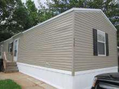 1st image of 438 S Amber Dr SE