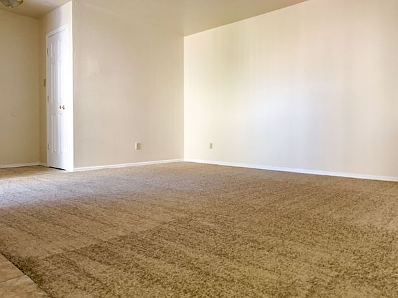 4th image of 1109 Chelwood Park Blvd NE APT 3