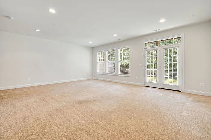 5413 Hickory Ann Dr — Photo 33