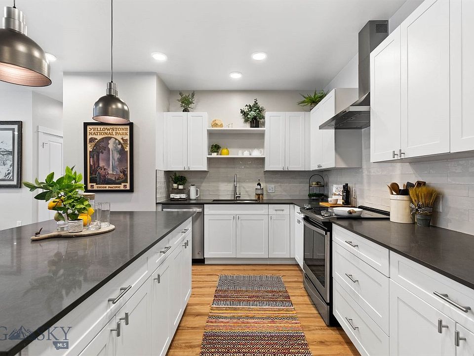 1st image of 2221F Willow Dr #103