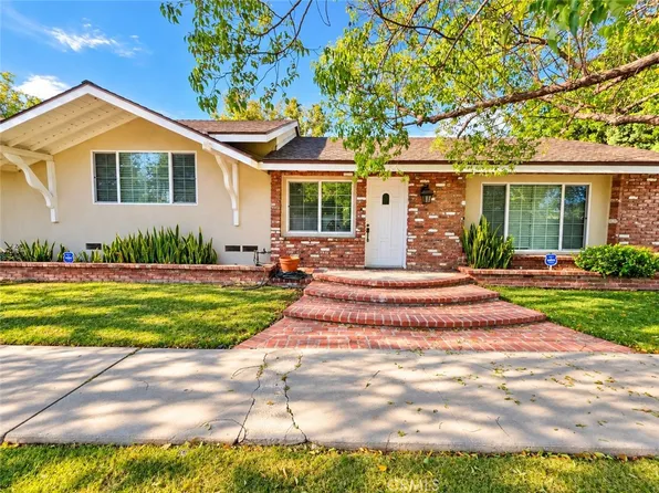 17055 Rayen St, Northridge, CA 91325