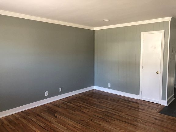 2nd image of 908 Berkeley St #D