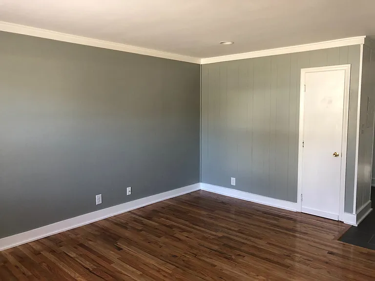 908 Berkeley St — Photo 2