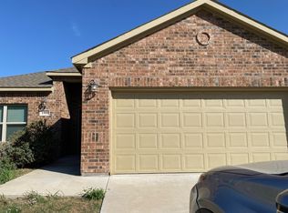 1900 Carrington Dr, Glenn Heights, TX 75154
