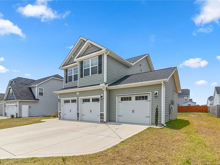 1319 Water Leaf Dr — Photo 3